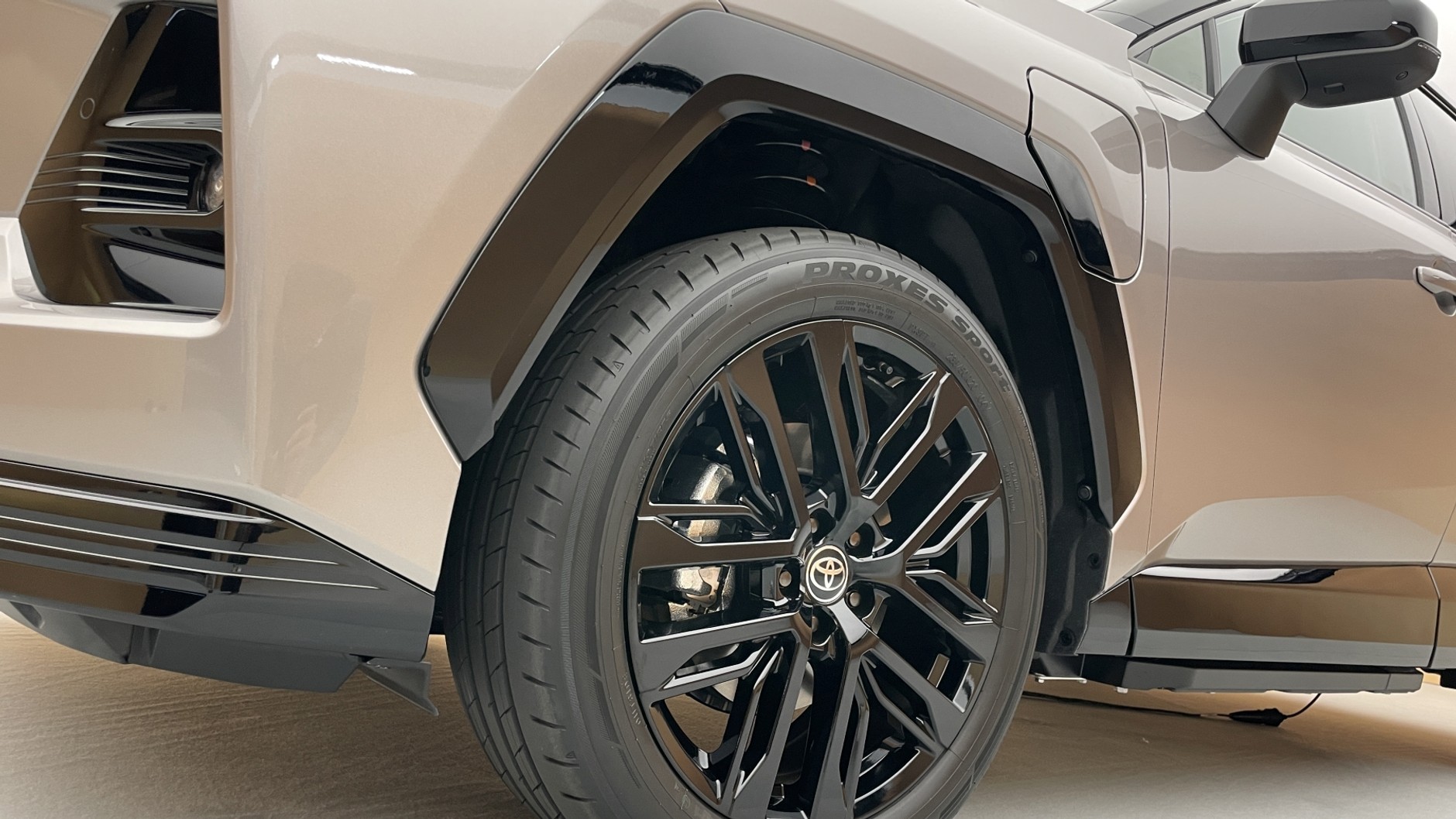 Nowa Toyota RAV4 (2025)