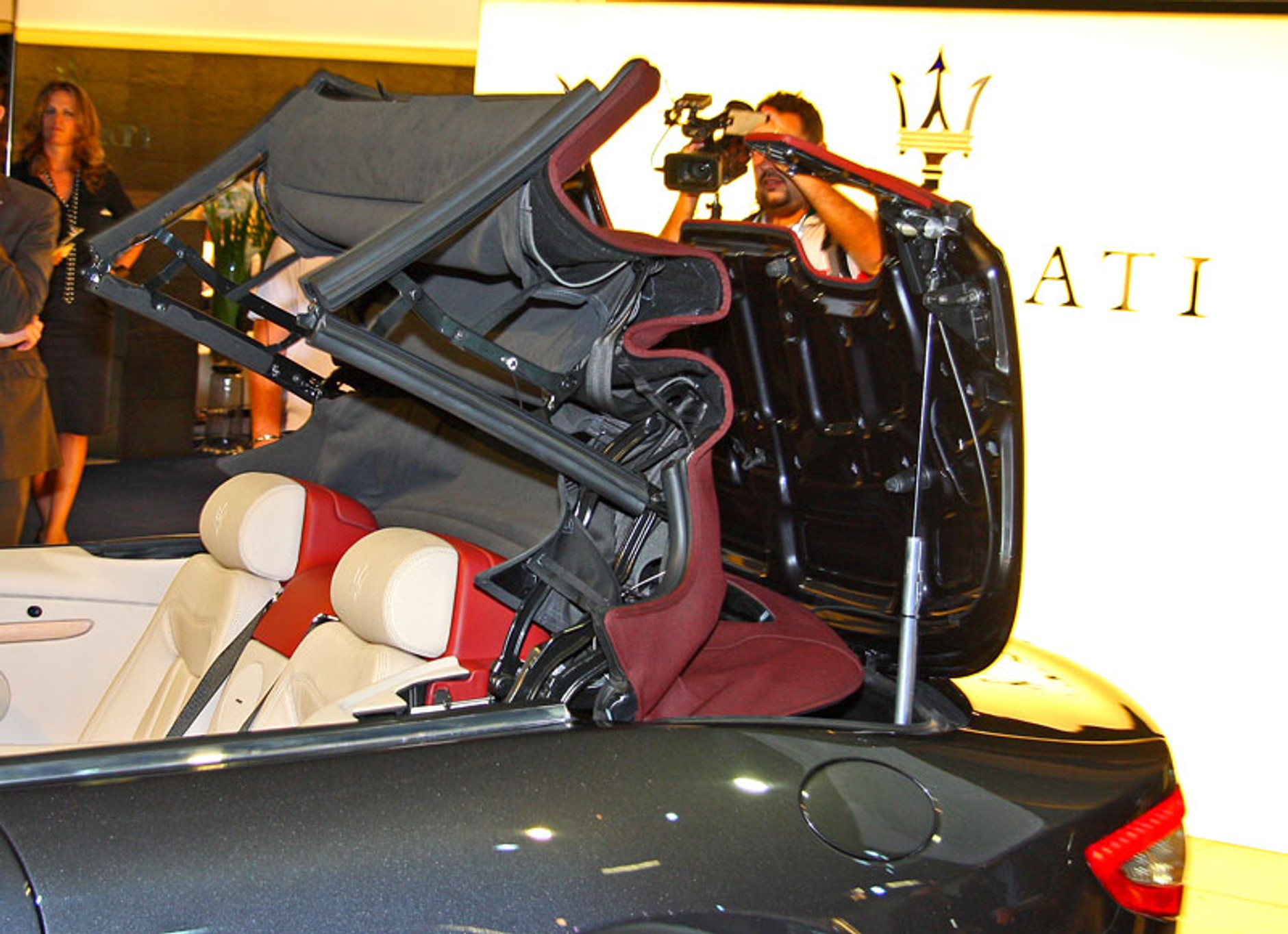 IAA Frankfurt 2009: Maserati GranCabrio czyli GranTurismo bez dachu