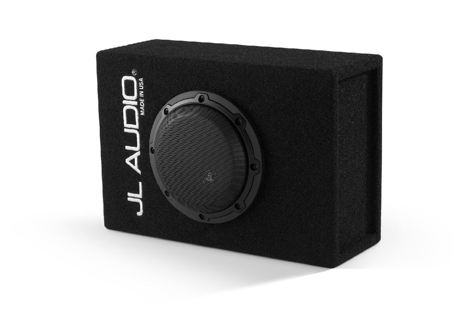 Najmniejszy subwoofer w gamie JL Audio MicroSub to CP106LG-W3v3 czyli skrzynka z głośnikiem 16 cm