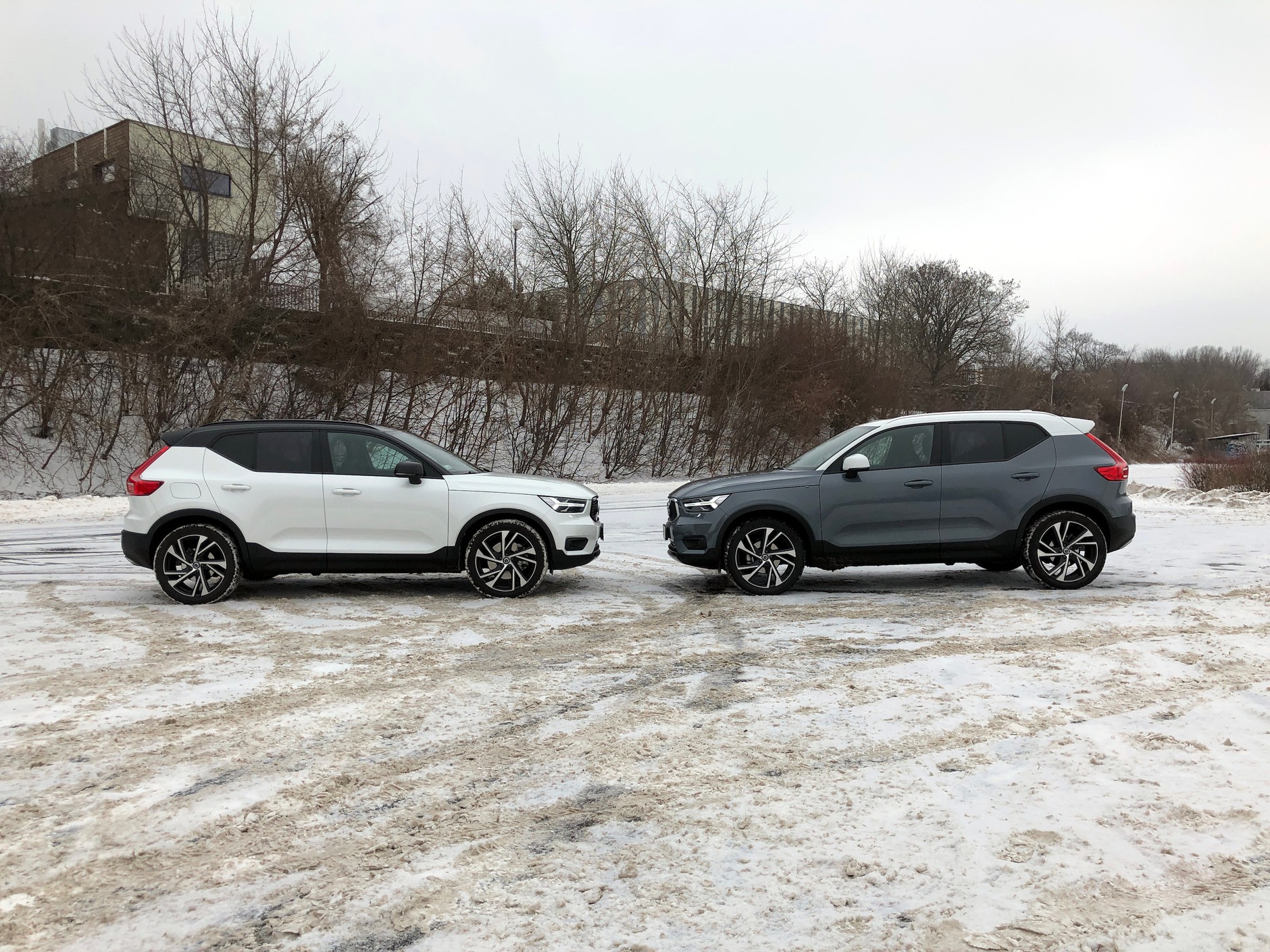Volvo XC40 T3 i Volvo XC40 T5 Recharge