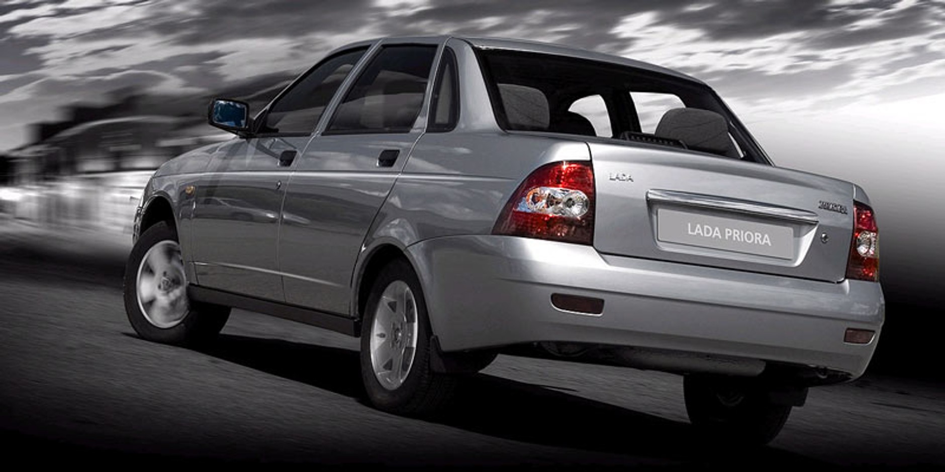 Renault ztrácí vliv v AvtoVAZu, klíčové pozice získali Rusové