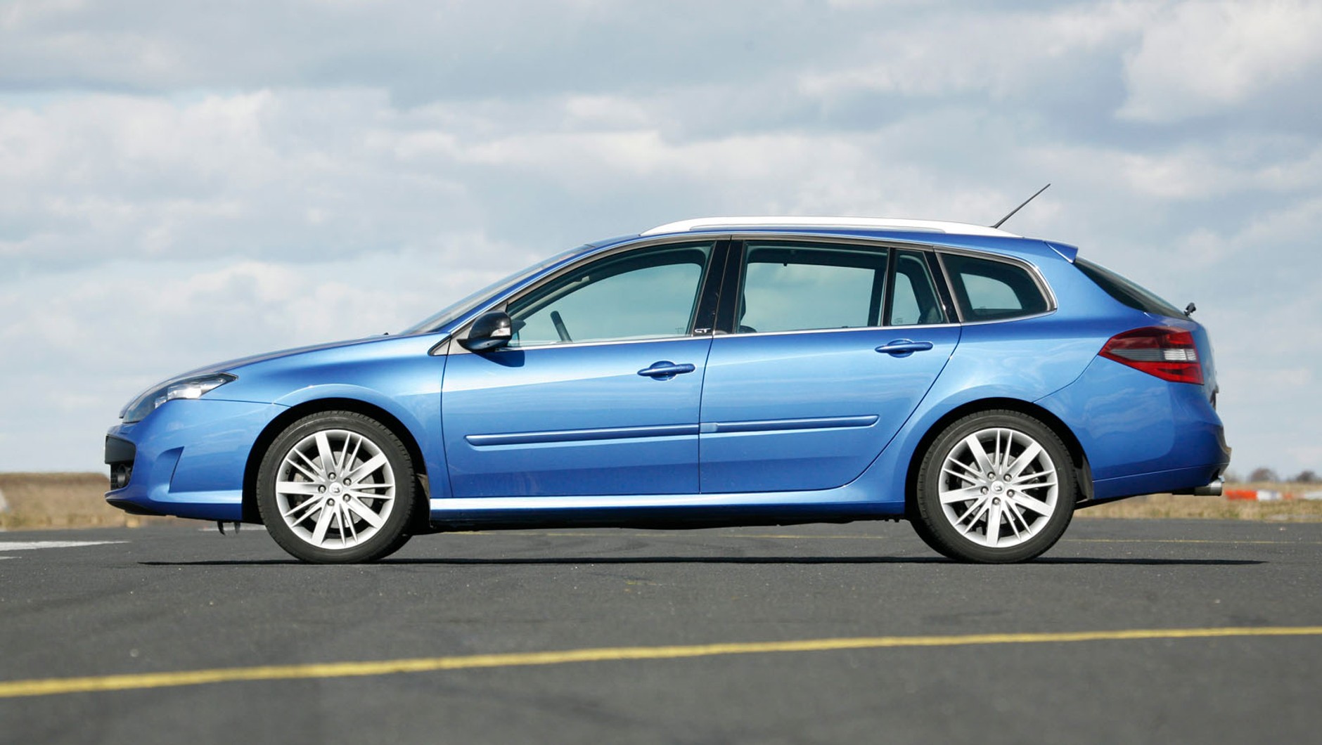 Renault Laguna III (2007-15) - od 23 000 zł