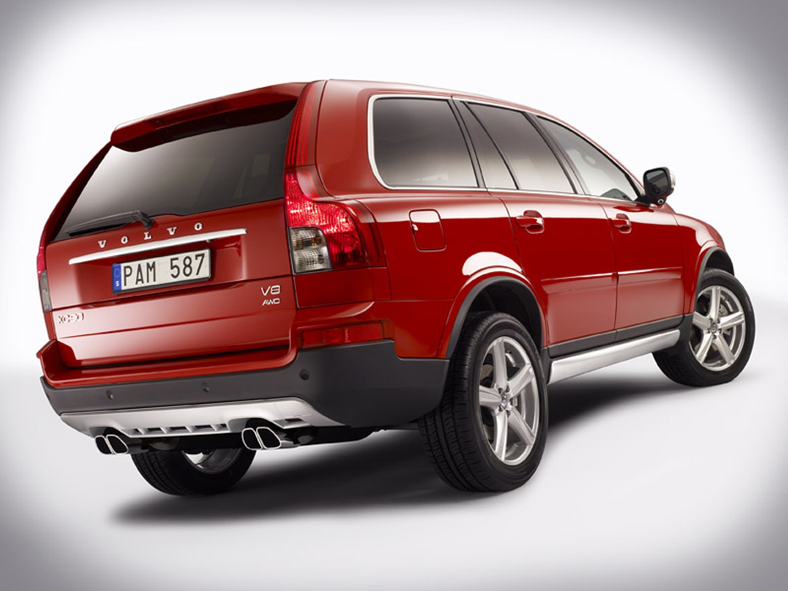 Volvo XC90 Sport R-Design – tuning fabryczny dla dużego Szweda