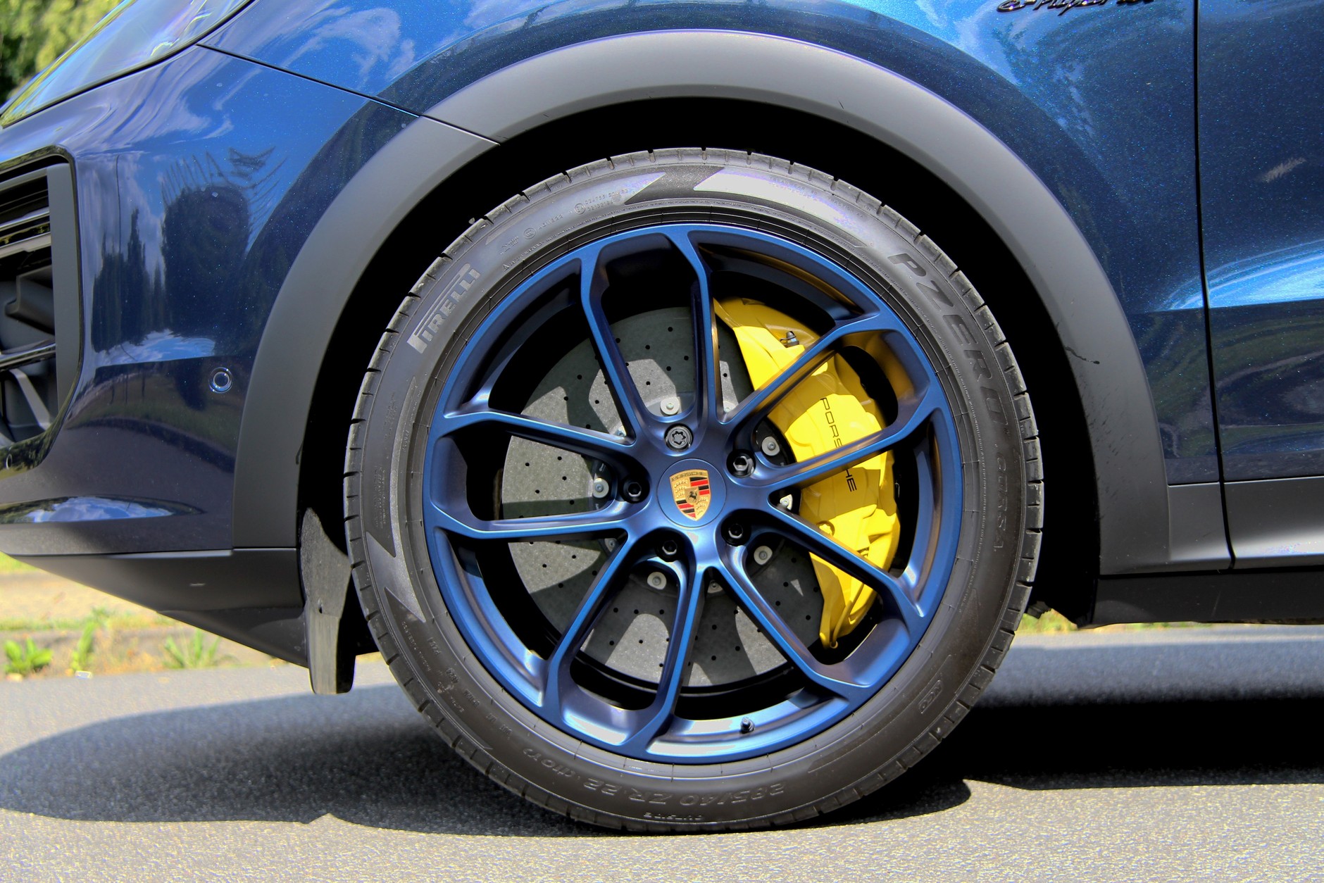 Porsche Cayenne Turbo E-Hybrid Coupe z pakietem GT