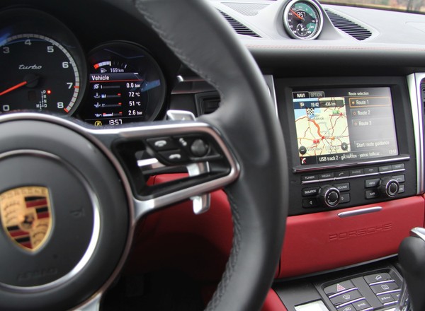 Test: Porsche Macan Turbo z systemem Burmester