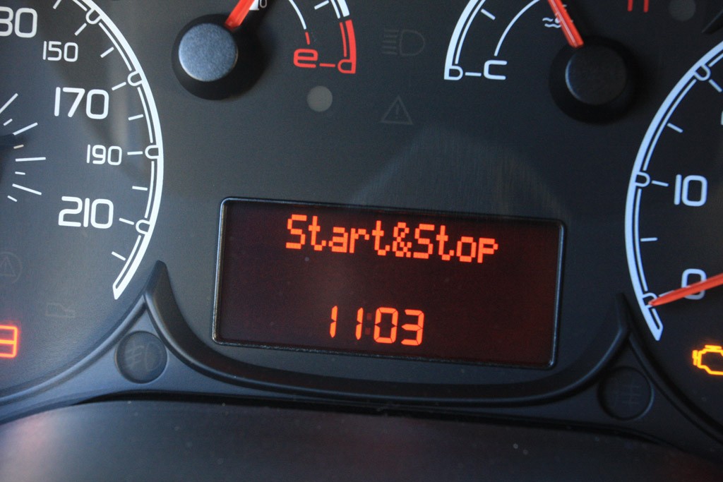 Jak zimą przetrwać w korku?