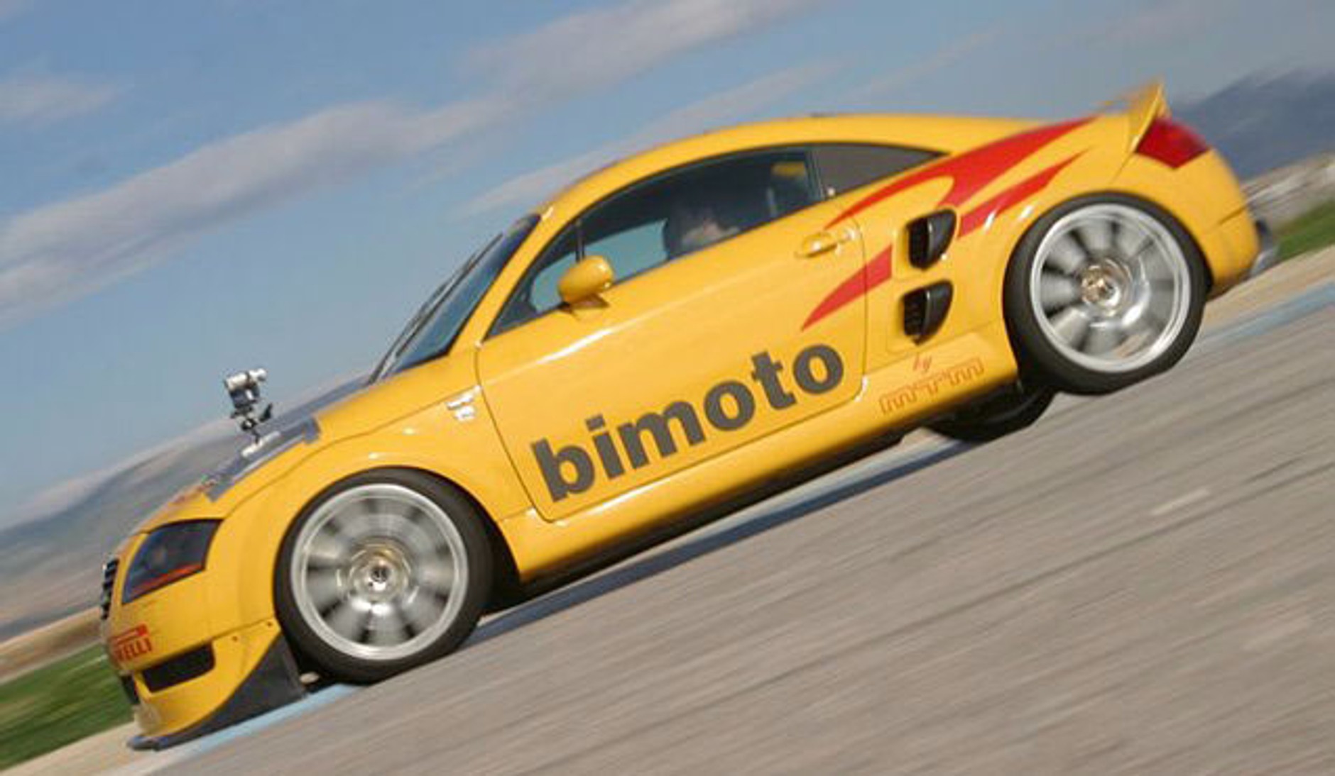 MTM TT Bimoto – dwusilnikowe Audi TT pokonało rekord (wideo)