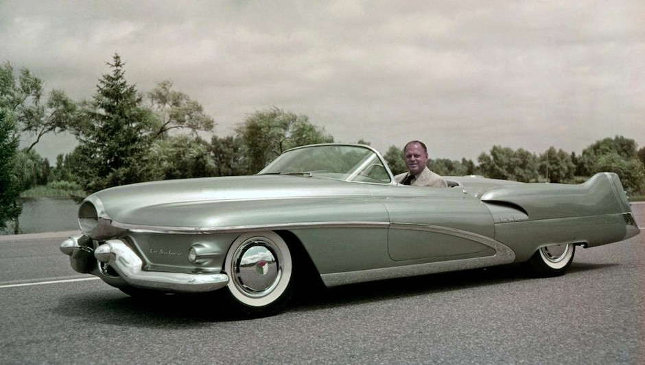 85 lat GM Design
