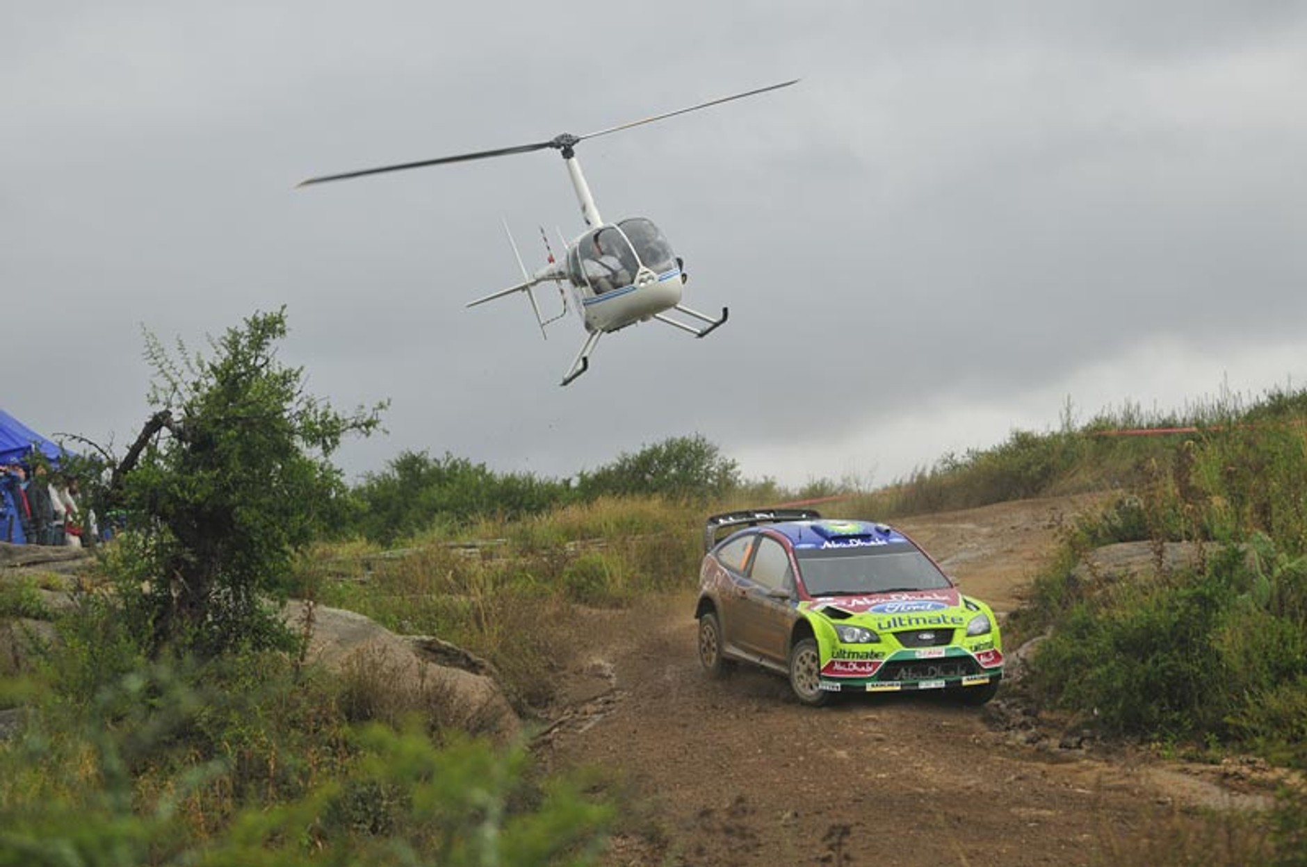 Rajd Argentyny 2008: Loeb zdecydowanym liderem (I. etap)