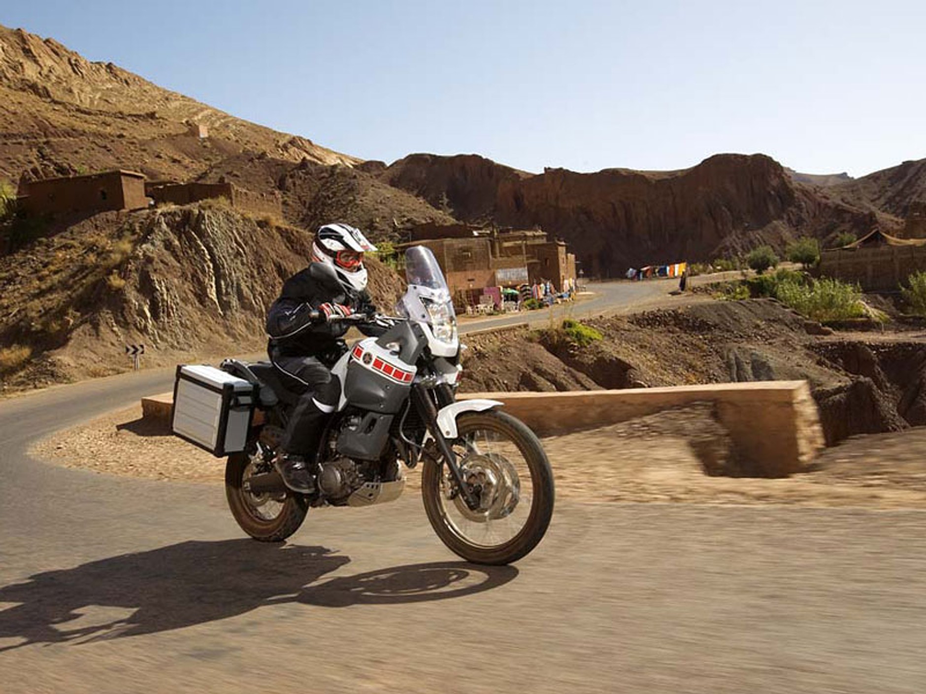 Yamaha XT 660Z Tenere: motocykl do ciężkiego terenu (prezentacja)