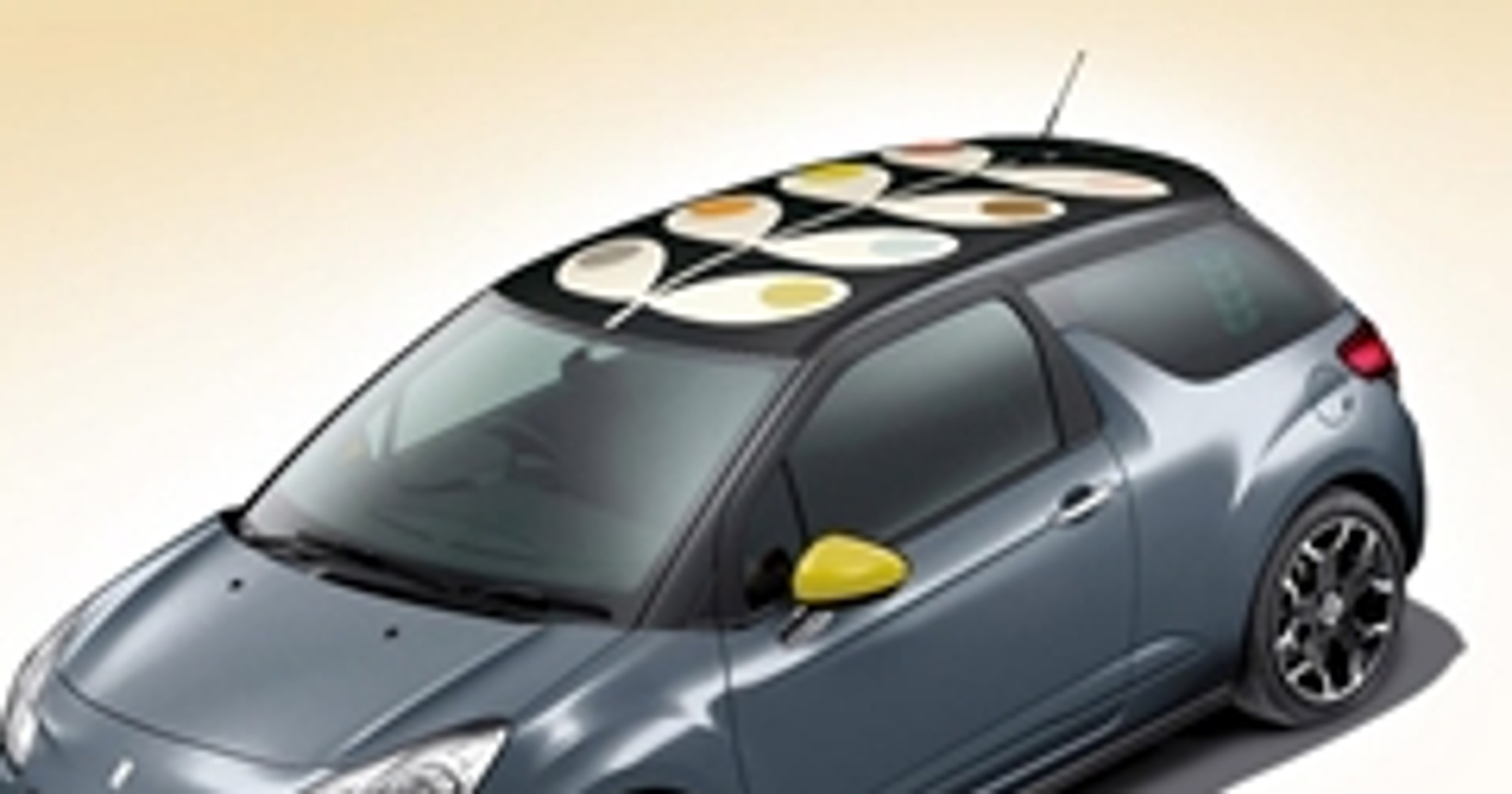 Citroen DS3 z kwiatkami tu i ówdzie