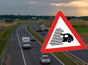 Znak P-33 jest bardzo ważny dla kierowcy. Co zrobić, gdy go zobaczysz?