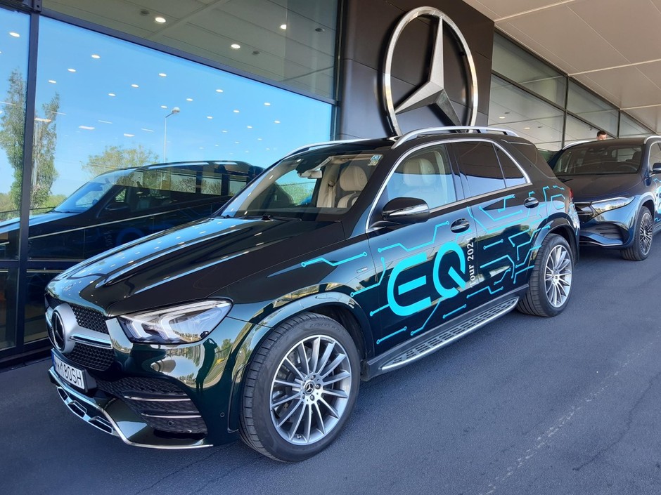 Mercedes EQ Tour