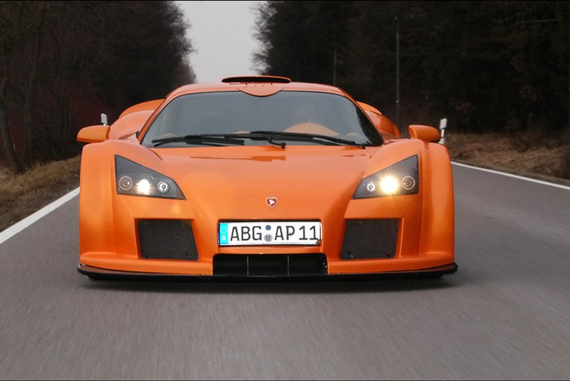 Gumpert Apollo Sport: z piekła rodem