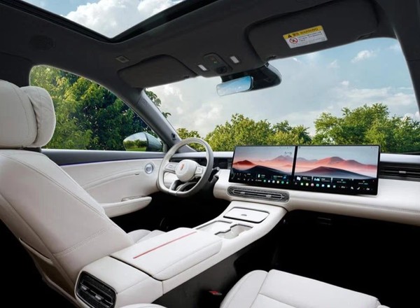 Ten chiński samochód pobił rekord świata. Tyle przejechał na jednym ładowaniu