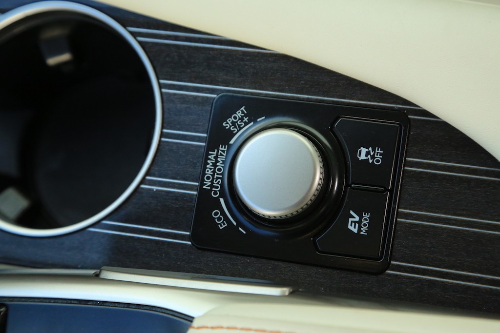 Lexus RX 450h L – luksus na 7 osób