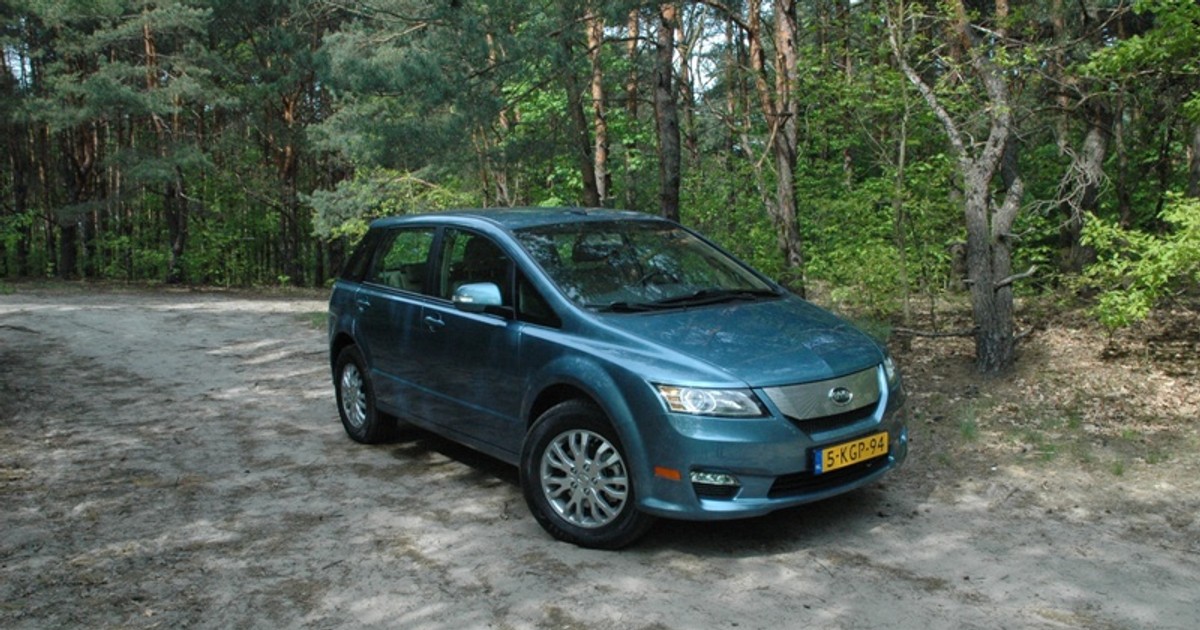 BYD e6