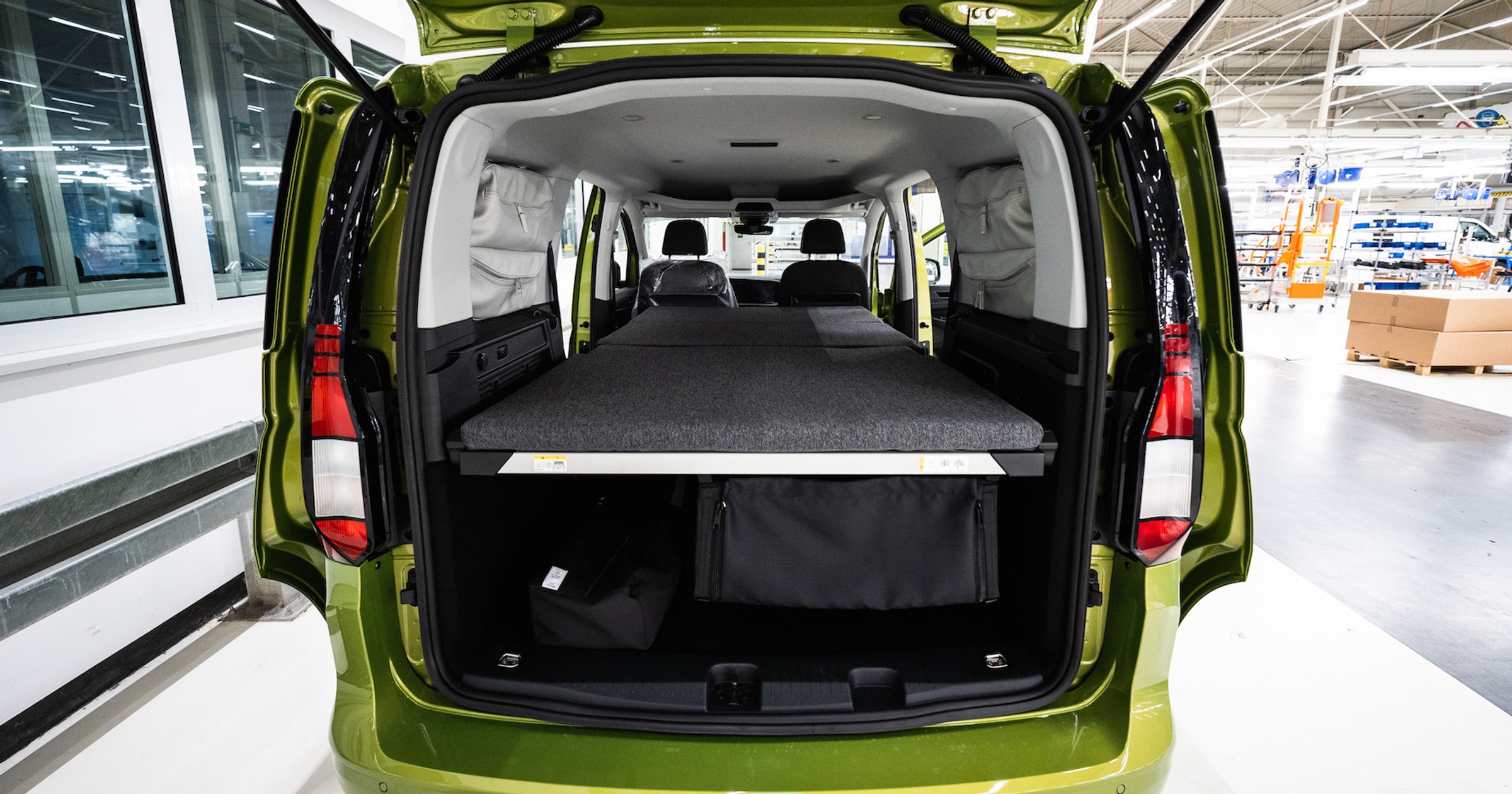 Nowy mikrokamper – Volkswagen Caddy California