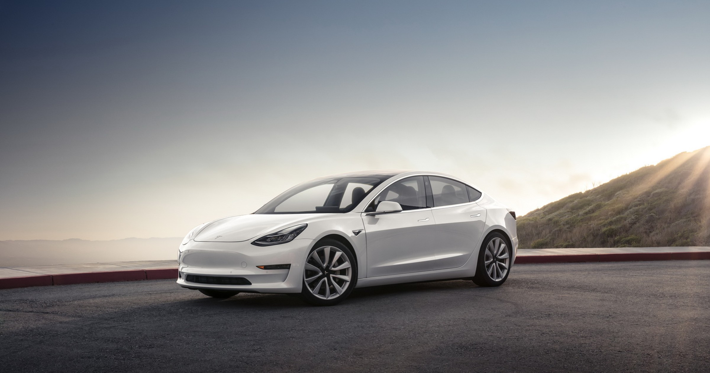 Tesla fascynująca, ale wciąż nie bez wad?