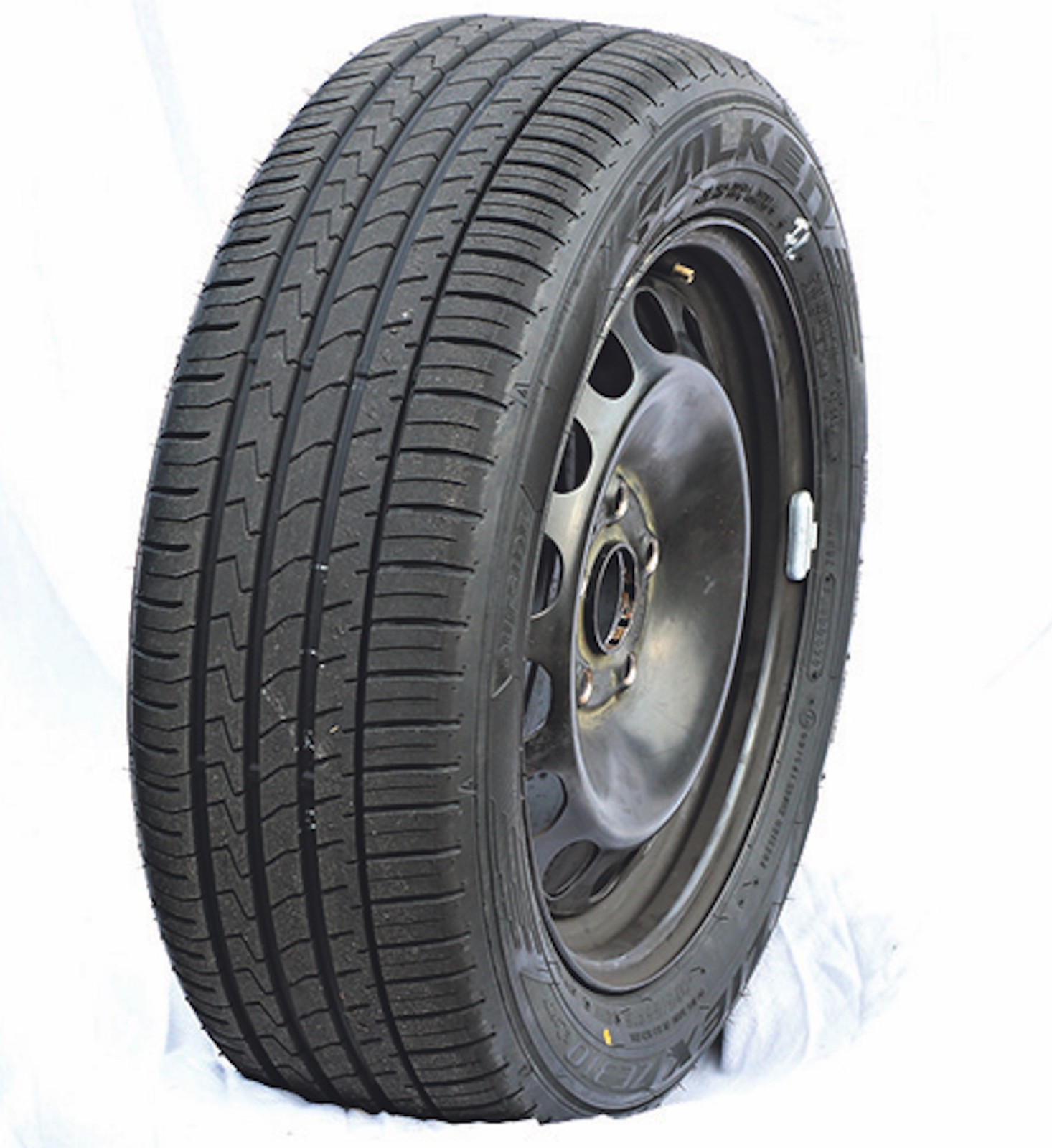 15. Miejsce, ocena zadowalająca: Falken Ziex ZE 310