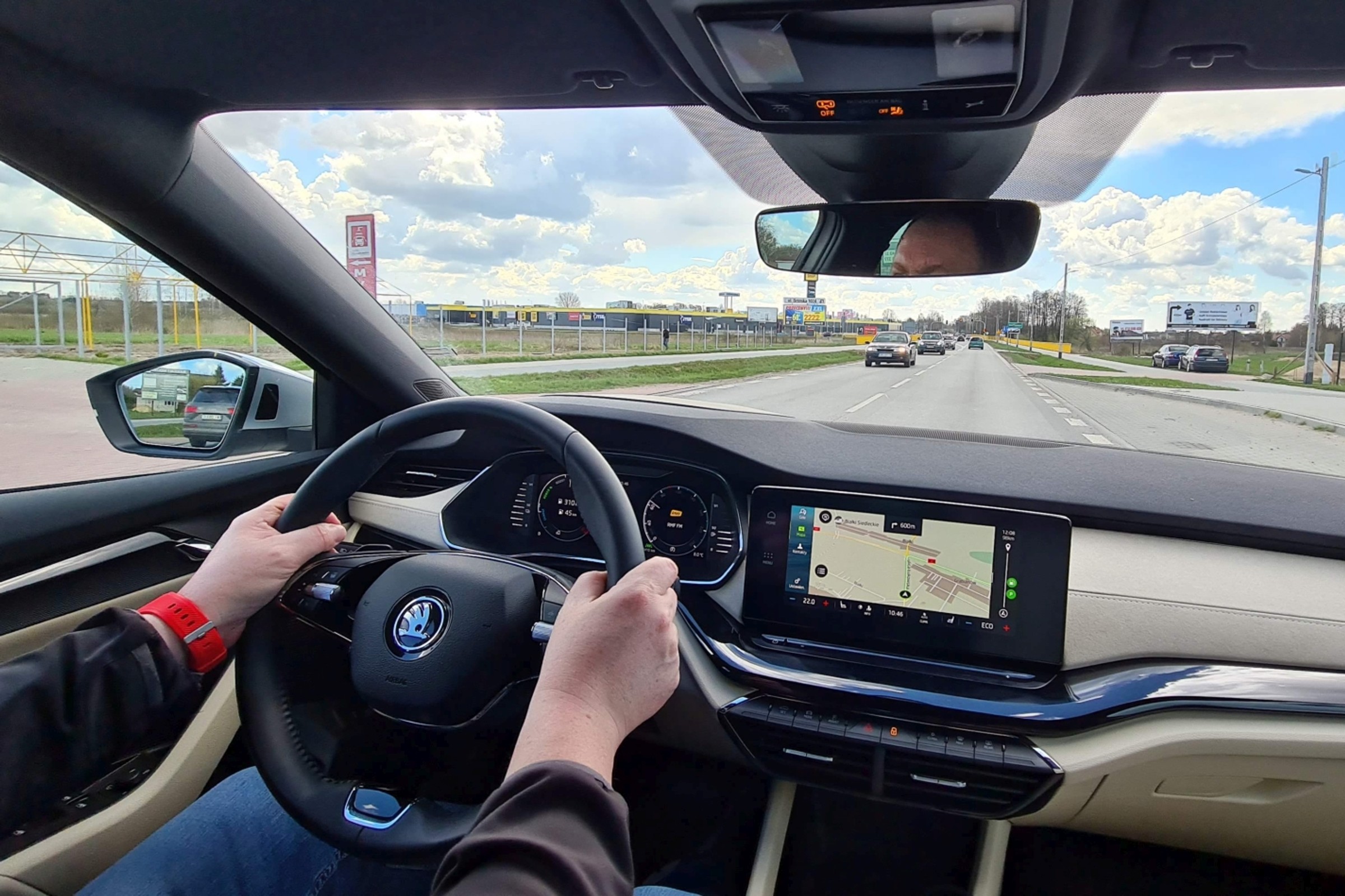 Ekspert finansowy doradza, jak obniżyć rachunki za paliwo. "Najskuteczniejsza metoda"