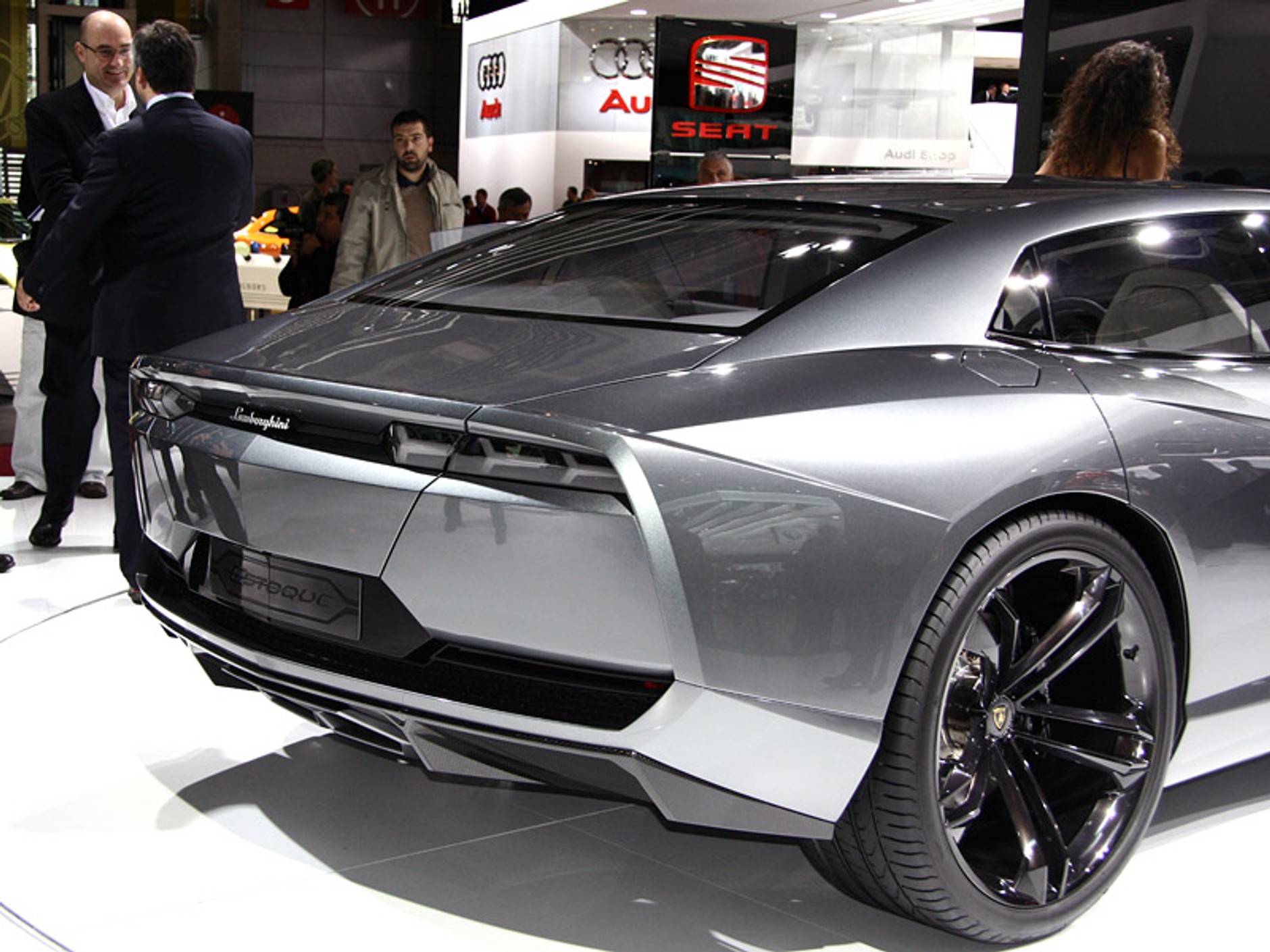 Paryż 2008: Lamborghini Estoque – co najmniej cztery lata do rozpoczęcia produkcji