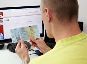 Stan licznika z kontroli drogowej widoczny w Historii pojazdu
