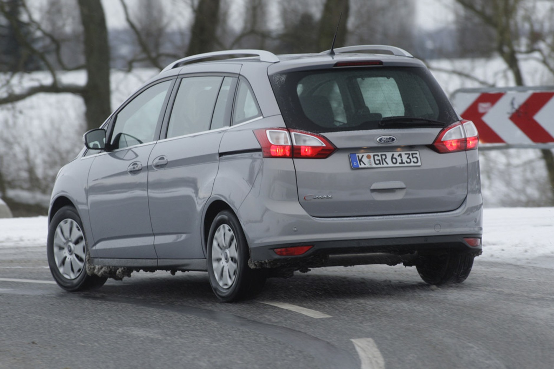 Ford Grand C-Max: kompaktowy van dla dużej rodziny