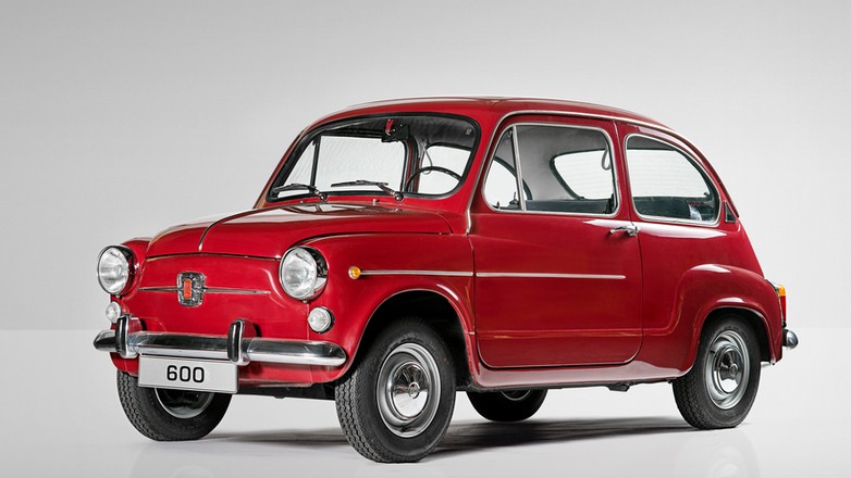 SEAT 600