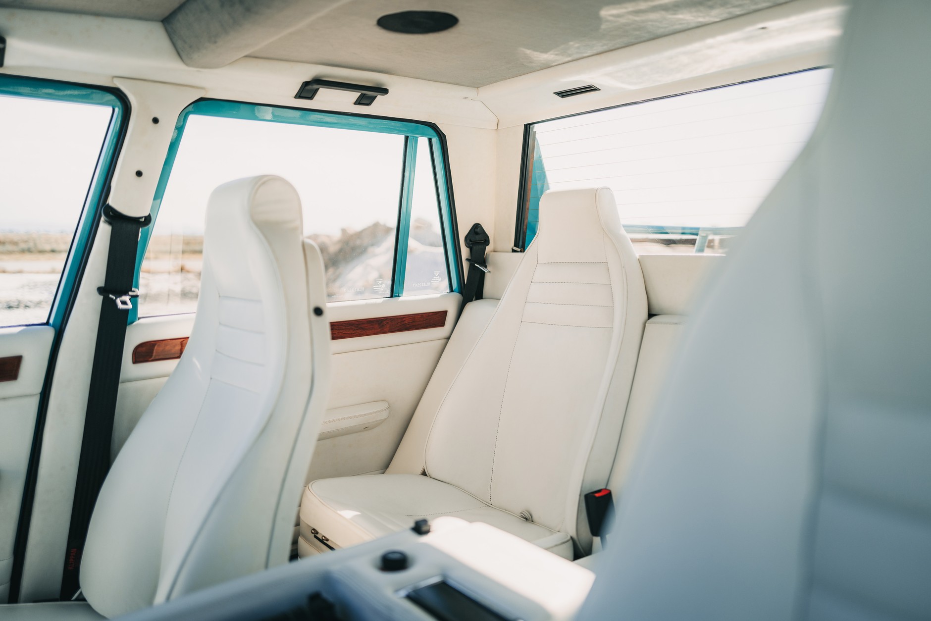 Lamborghini V12 LM 002