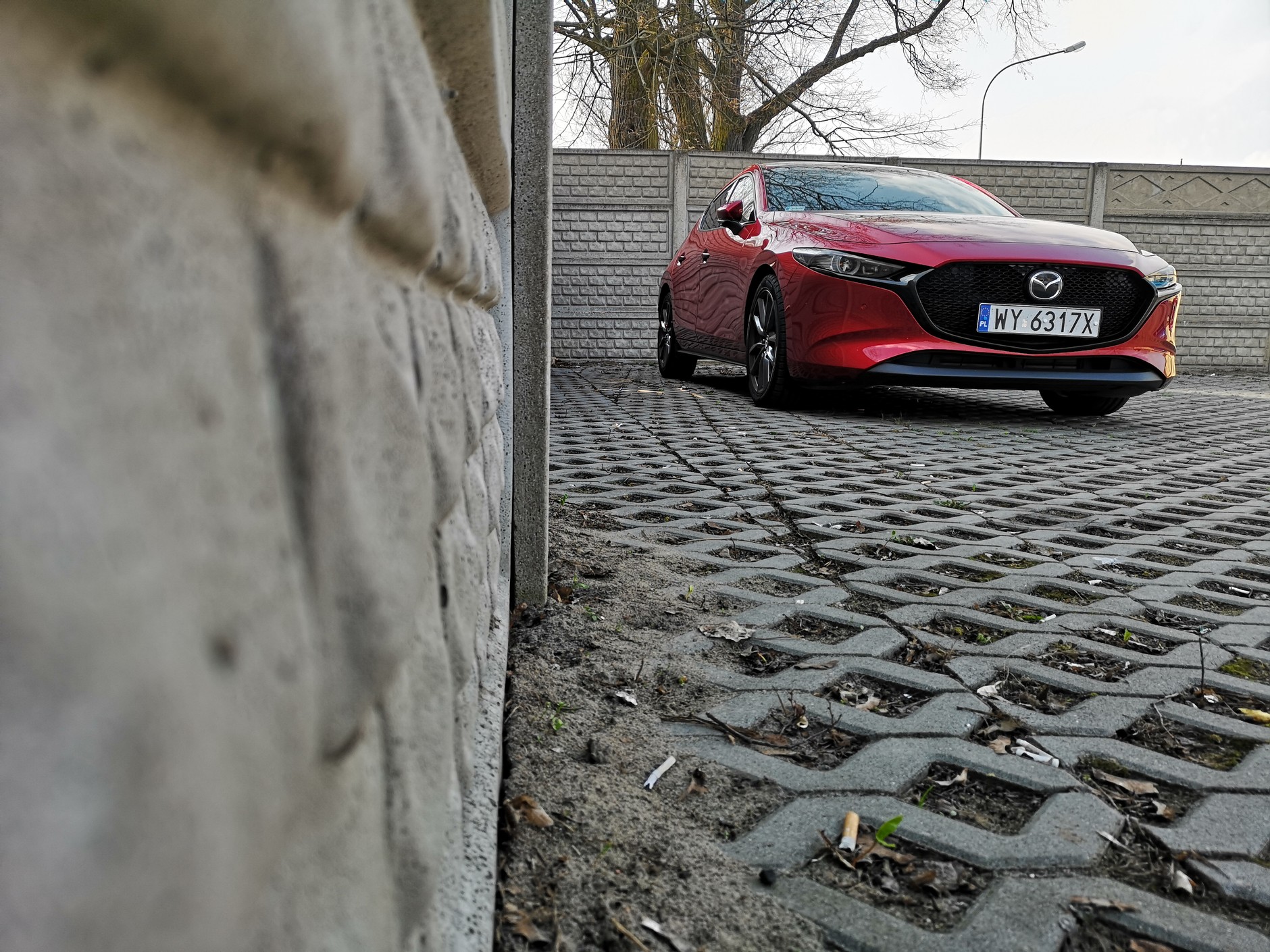 Mazda 3 z systemem MZD Connect i nagłośnieniem Bose