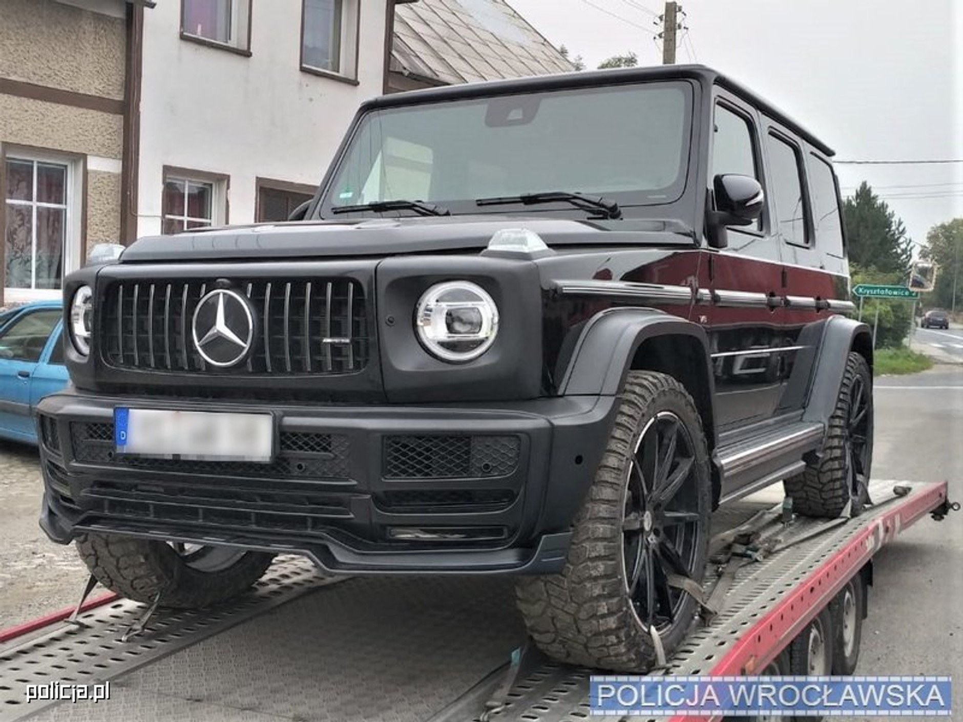 Odzyskany przez policję Mercedes G-klasa AMG