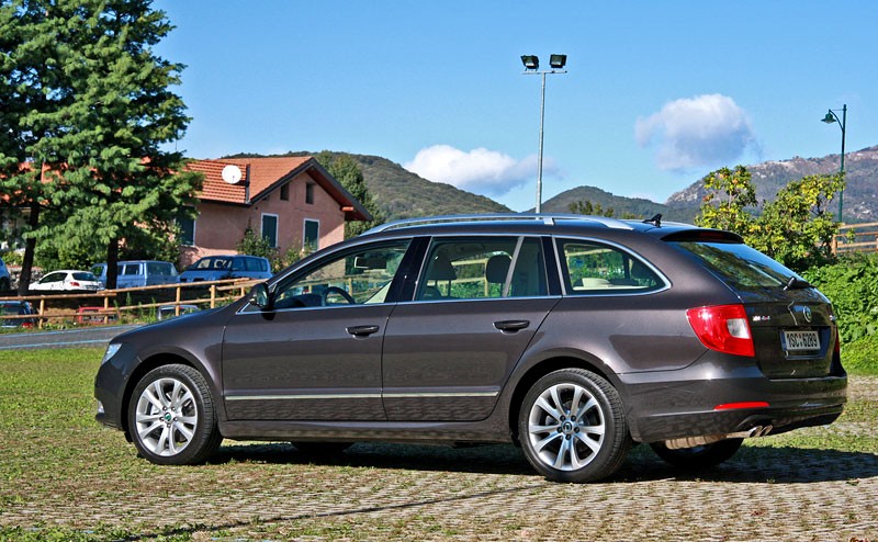 Škoda Superb Combi: pierwsze wrażenia z jazdy