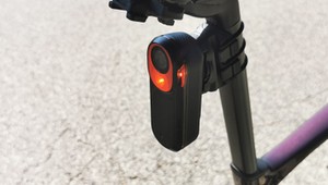 Nowa broń rowerzystów w konfliktach z kierowcami samochodów