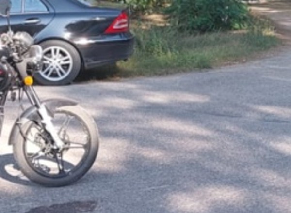 Dyżurny policjant dostał zgłoszenie. Sprawca wypadku nie tylko nie miał prawa jazdy