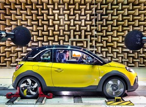 Opel Adam z systemem audio Infinity. Bagażnik mniejszy o 100 litrów!