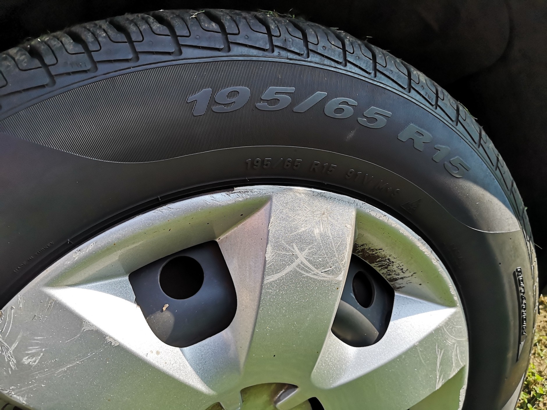 Renault Kangoo 1.6 2007: auto z ogłoszenia