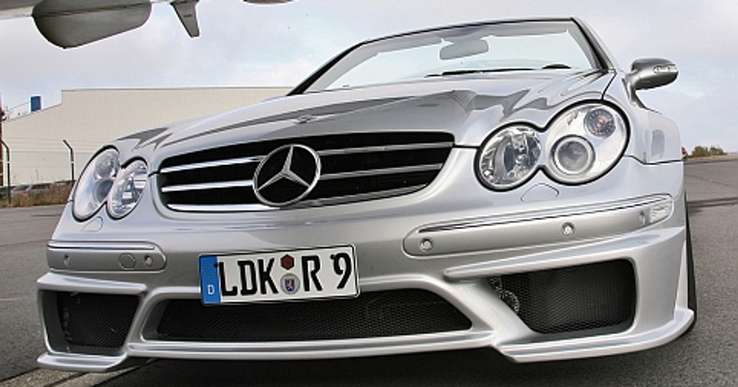 Mercedes CLK DTM AMG Cabriolet - Udana replika z Inden Design