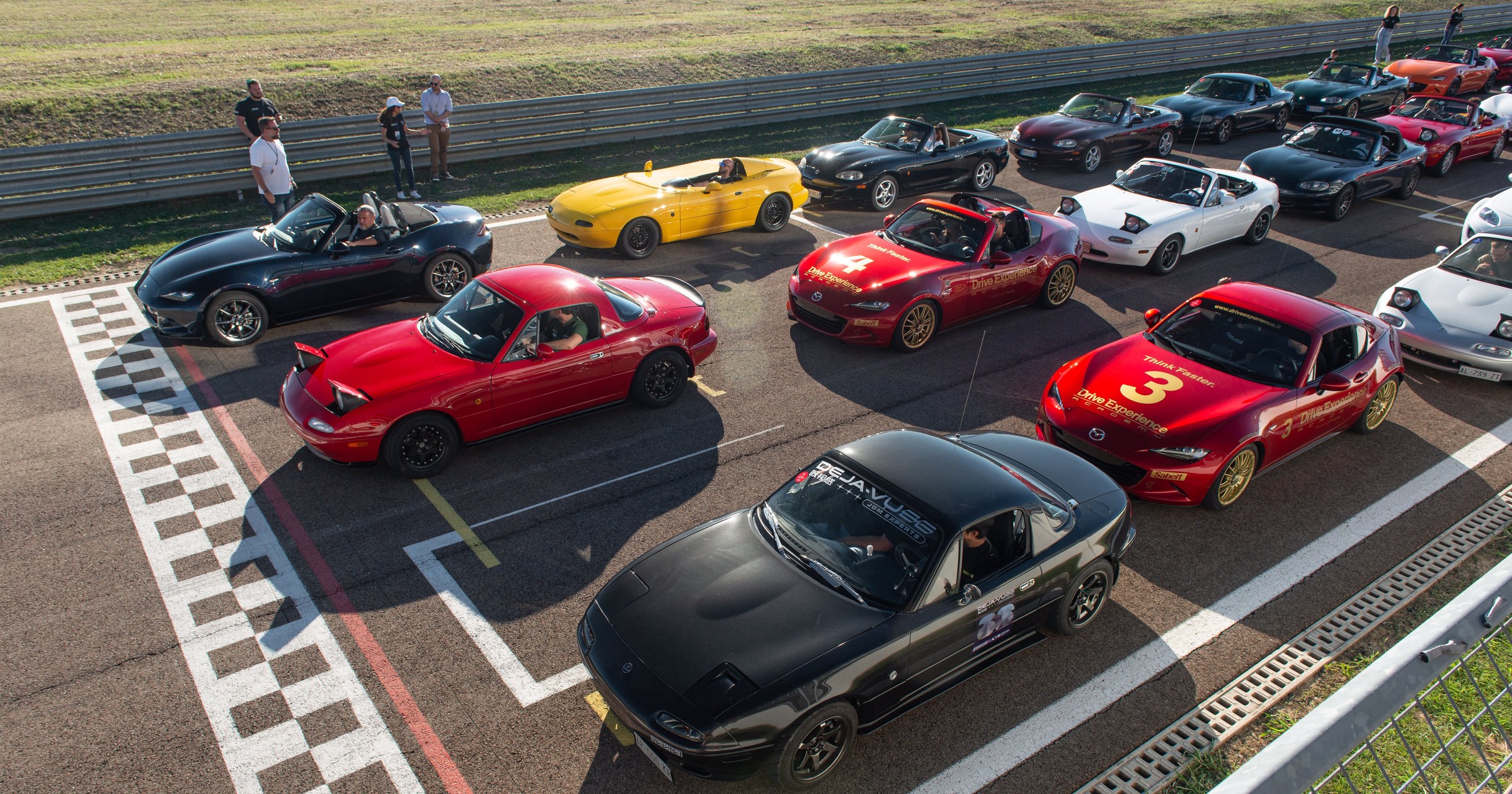Mazda MX-5 Guinness World Record 072