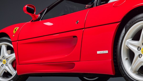 Ferrari Jeremy’ego Clarksona trafiło na aukcję. Cena nie będzie niska