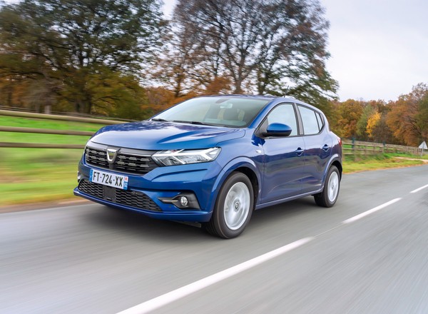 Dacia Sandero lepsza od Volkswagena Golfa. Które auta sprzedają się w Europie najlepiej?
