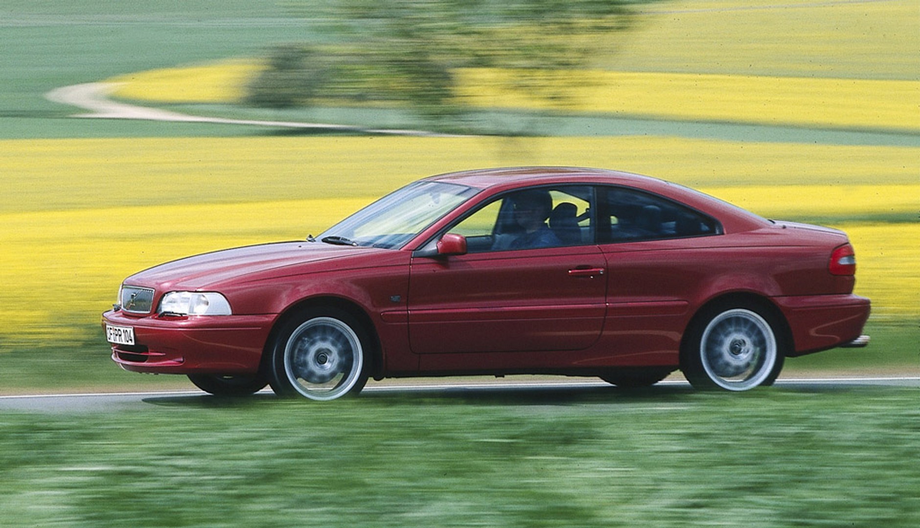 Sportowe auto za 10, 20 lub 30 tys zł? Zobacz które warto kupić