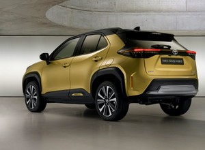 Toyota Yaris Cross jest tylko na zdjęciach, a i tak świetnie się sprzedaje
