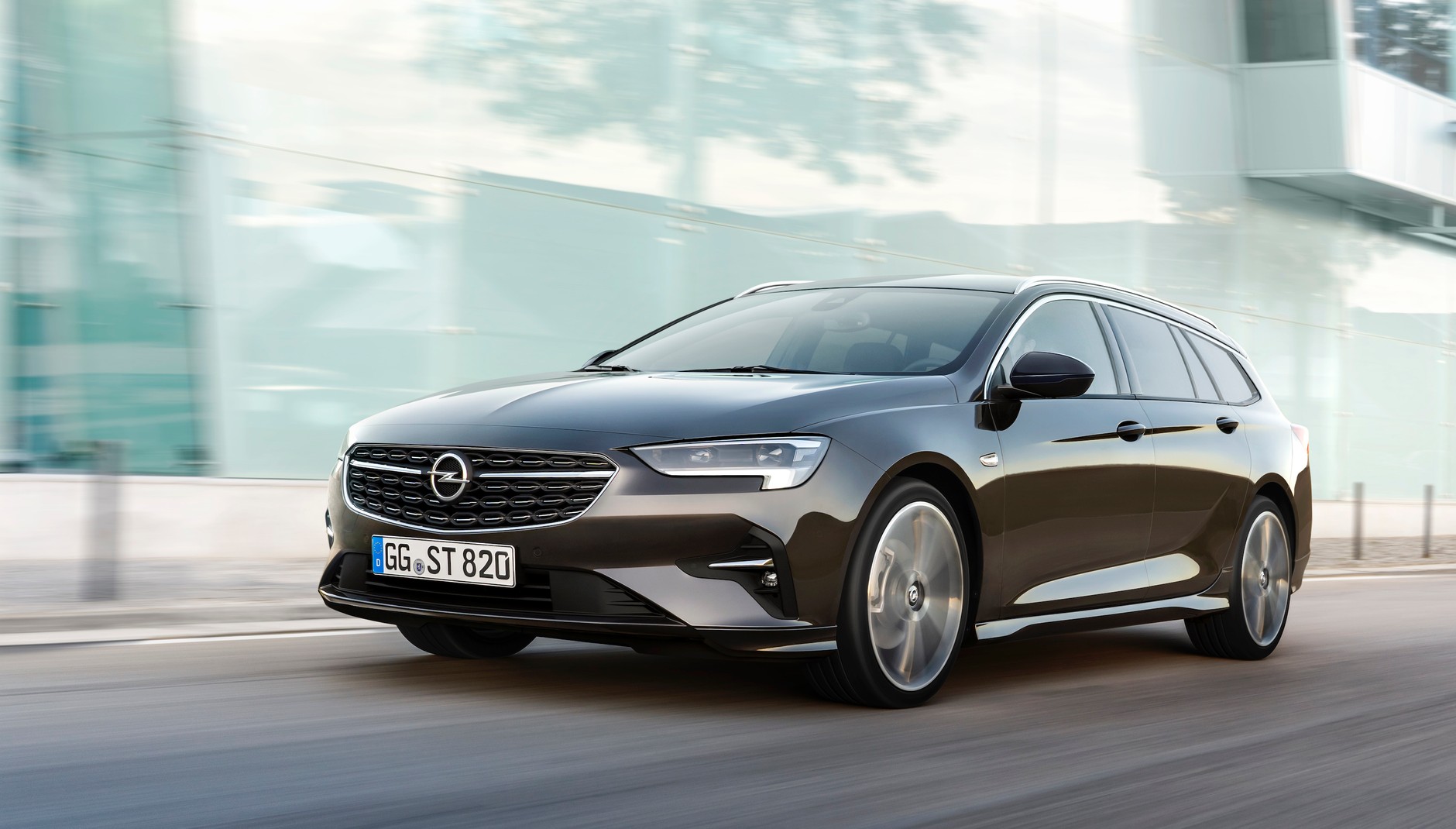 Opel Insignia – perfekcyjna kompozycja