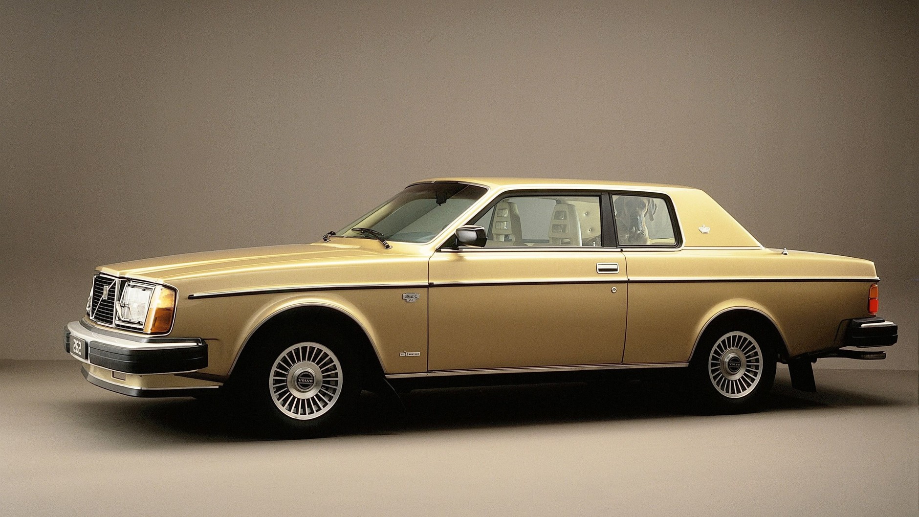 Volvo 262C (1977-1981)