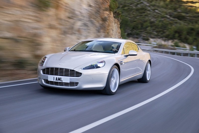Aston Martin Rapide – z pięknem trzeba obcować
