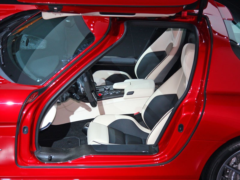 IAA Frankfurt 2009: Mercedes-Benz SLS AMG – Gullwing XXI wieku, pierwsze wrażenia