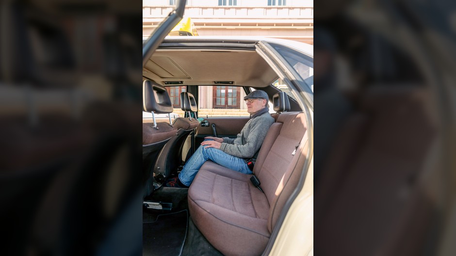 Audi 100