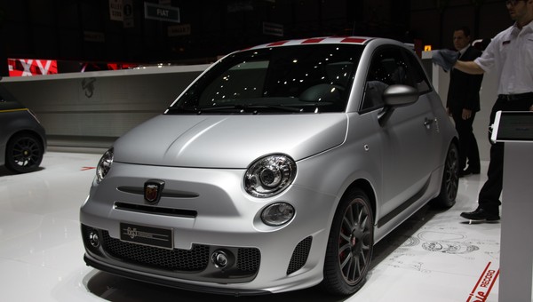 Abarth 695 Fuori Serie Record (Genewa 2013)