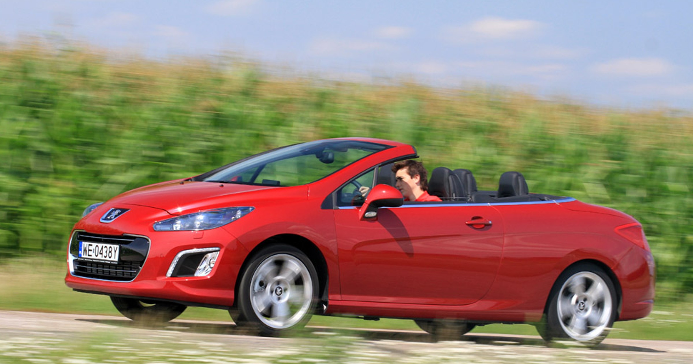 Peugeot 308 CC: powiew świeżości wśród kabrioletów